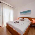 House Subic Supetarska Draga