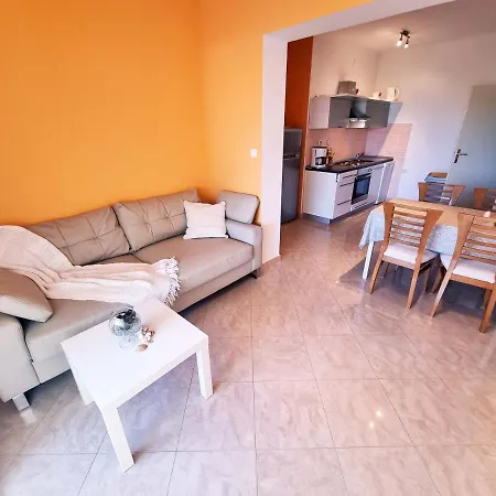 House Subic Διαμέρισμα