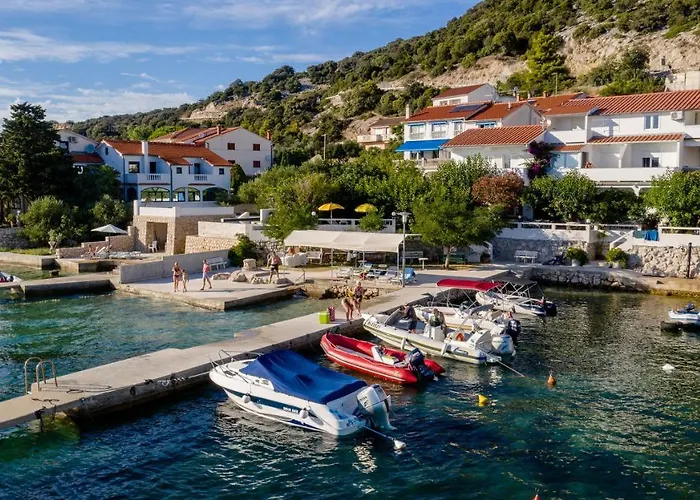 Apartment House Subic *