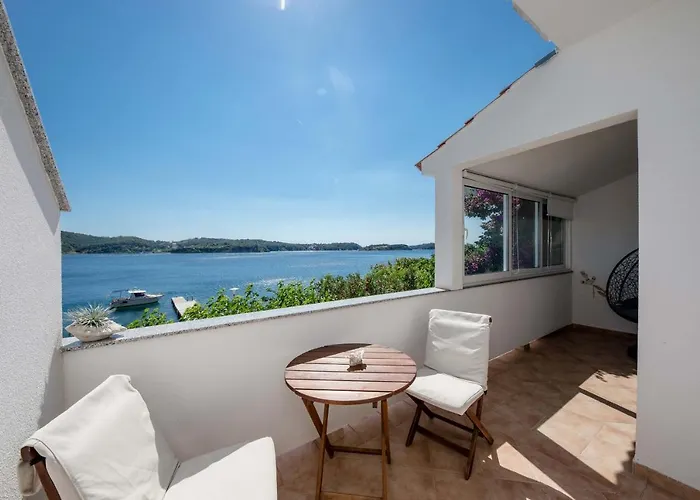 House Subic * Supetarska Draga