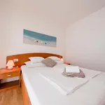 Apartman House Subic *