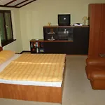 Apartman House Subic