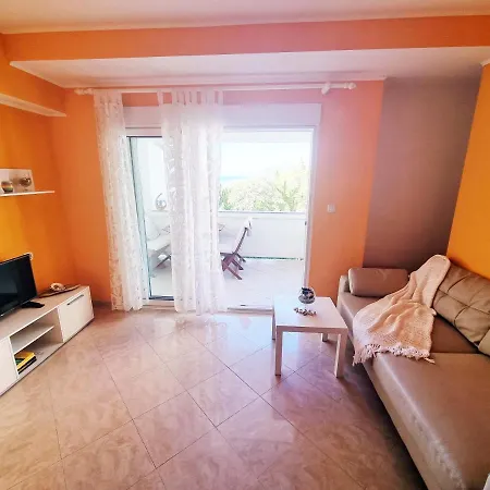Apartment House Subic