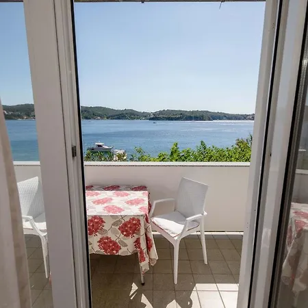 House Subic Apartman