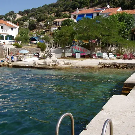 House Subic Apartman