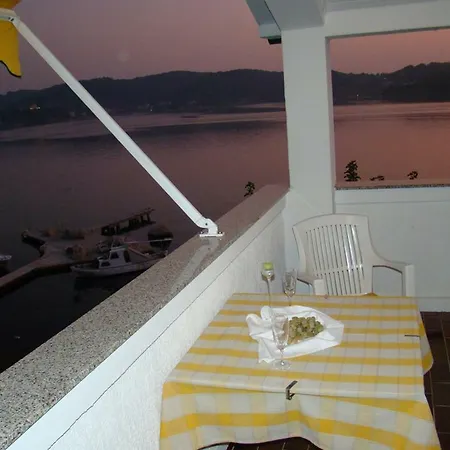 Apartman House Subic