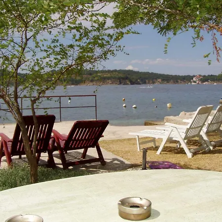 House Subic Apartman *