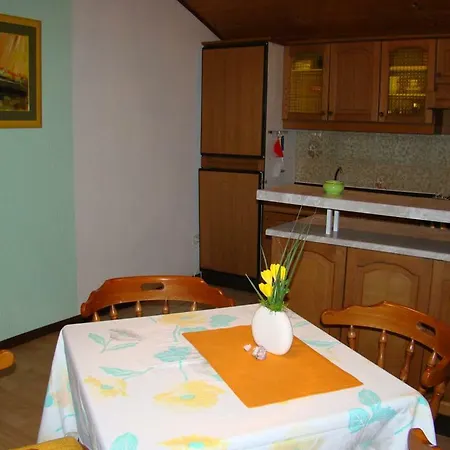 Apartman House Subic