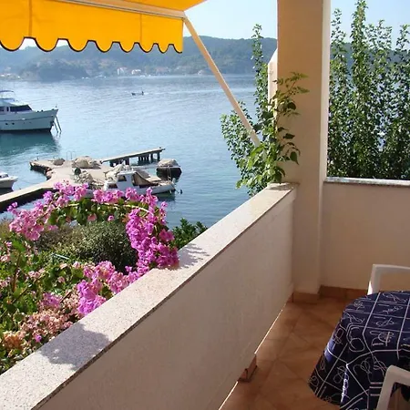 House Subic شقة *