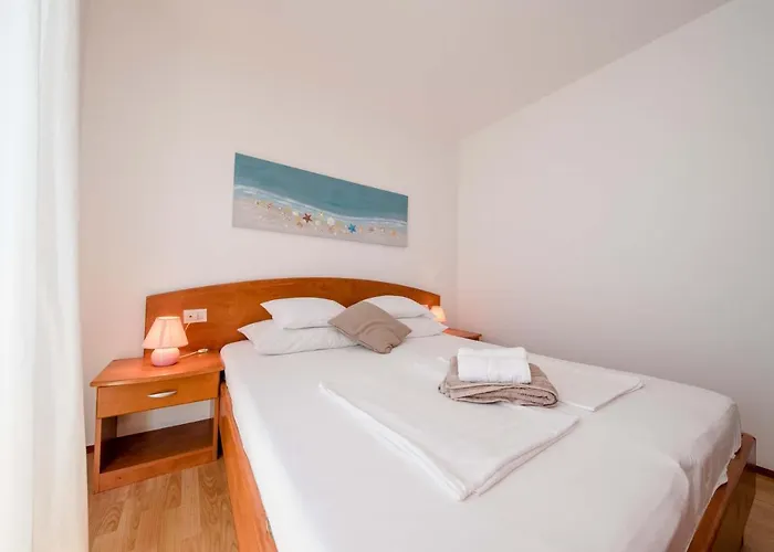 Appartement House Subic *